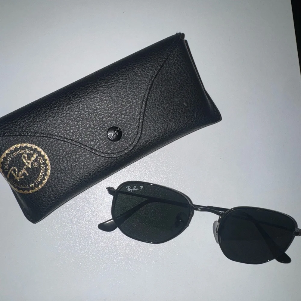 Women’s RayBans